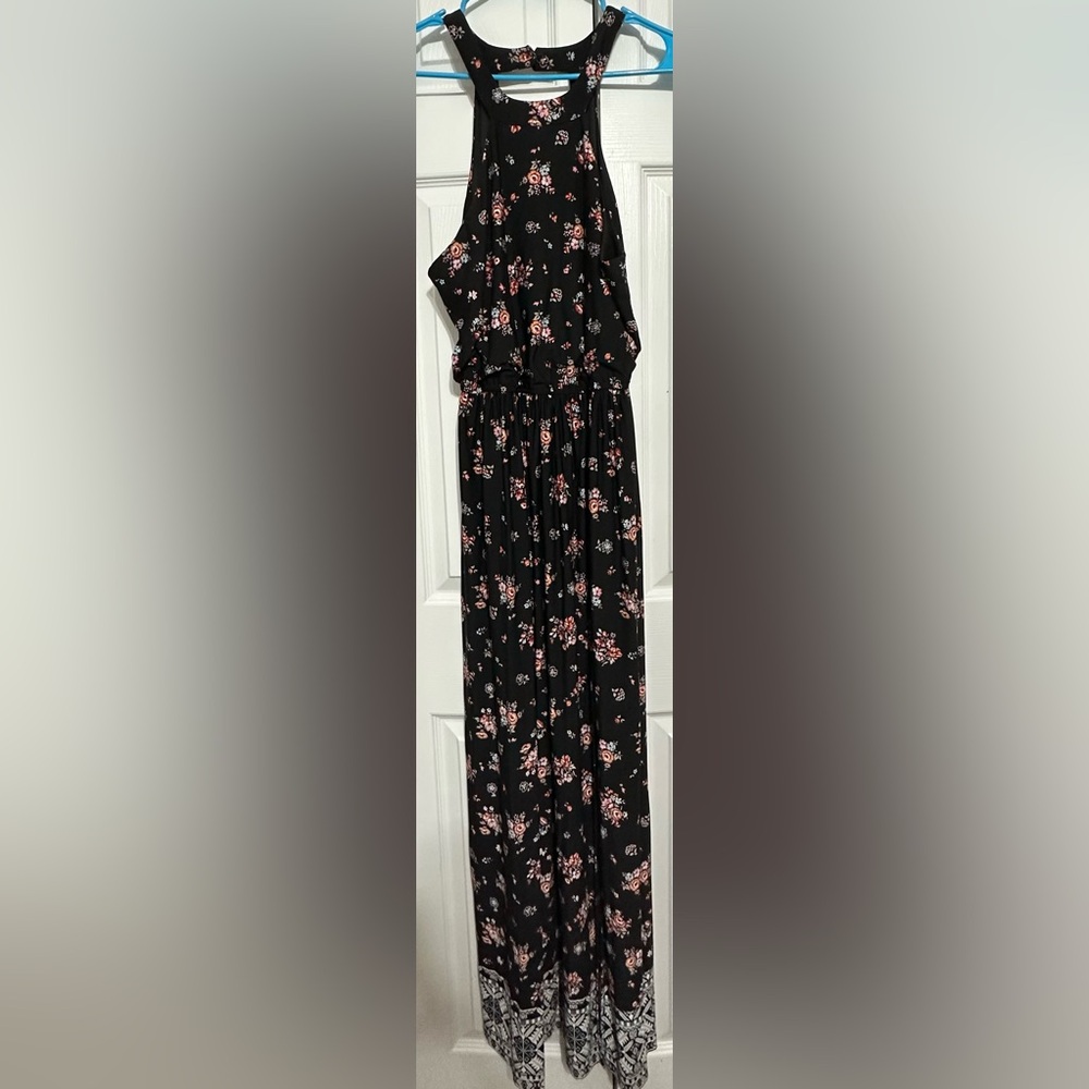 Trixxi Black Floral Maxi Dress with halter top size  M